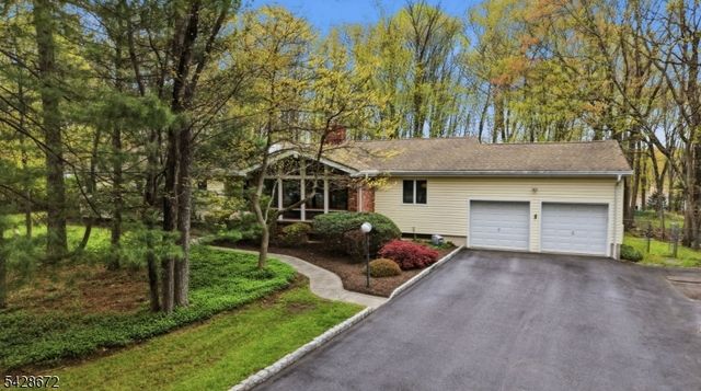 241 Hillside Avenue, Roxbury Twp., NJ 07836