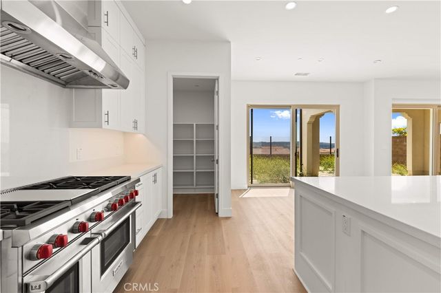 118 Sunnybank, Irvine, CA 92618