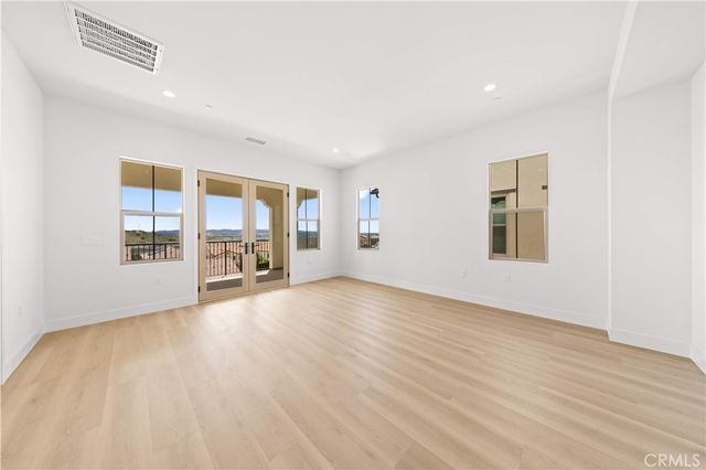 118 Sunnybank, Irvine, CA 92618