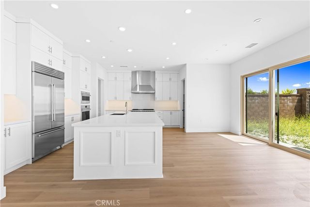 118 Sunnybank, Irvine, CA 92618