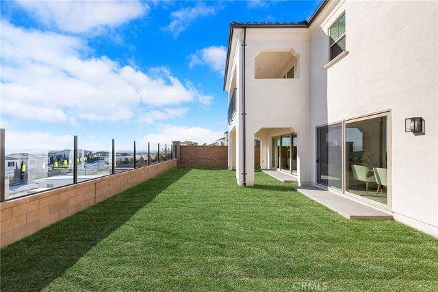 118 Sunnybank, Irvine, CA 92618