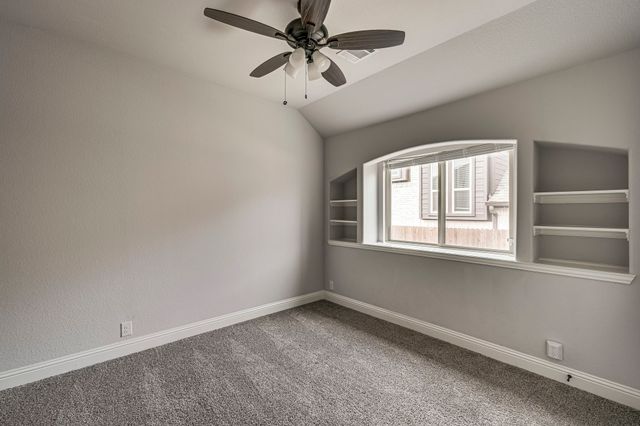 402 W Milas Lane, Glenn Heights, TX 75154