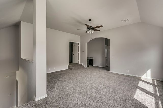 402 W Milas Lane, Glenn Heights, TX 75154
