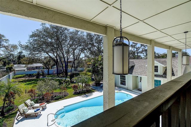 1607 GULF ROAD, Tarpon Springs, FL 34689