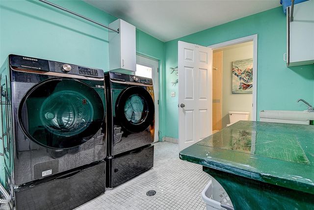 1607 GULF ROAD, Tarpon Springs, FL 34689