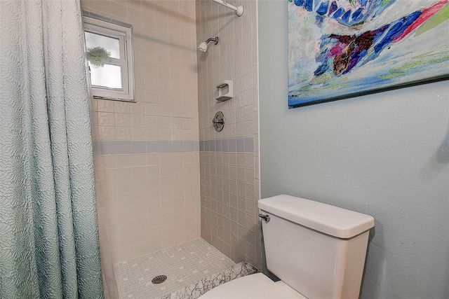 1607 GULF ROAD, Tarpon Springs, FL 34689