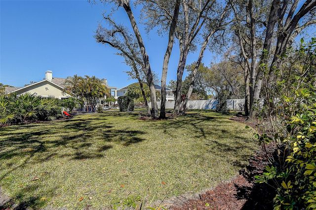 1607 GULF ROAD, Tarpon Springs, FL 34689