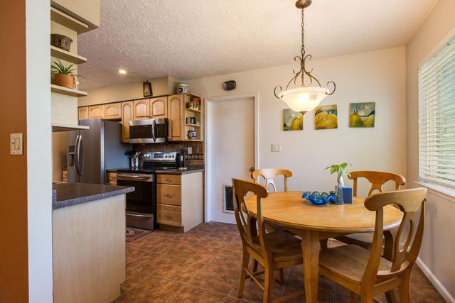 10405 Mazatlan Drive NE, Albuquerque, NM 87111