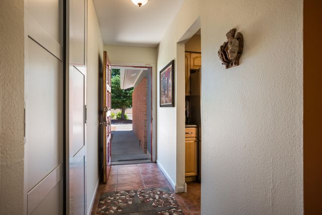 10405 Mazatlan Drive NE, Albuquerque, NM 87111