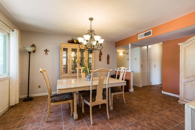 10405 Mazatlan Drive NE, Albuquerque, NM 87111