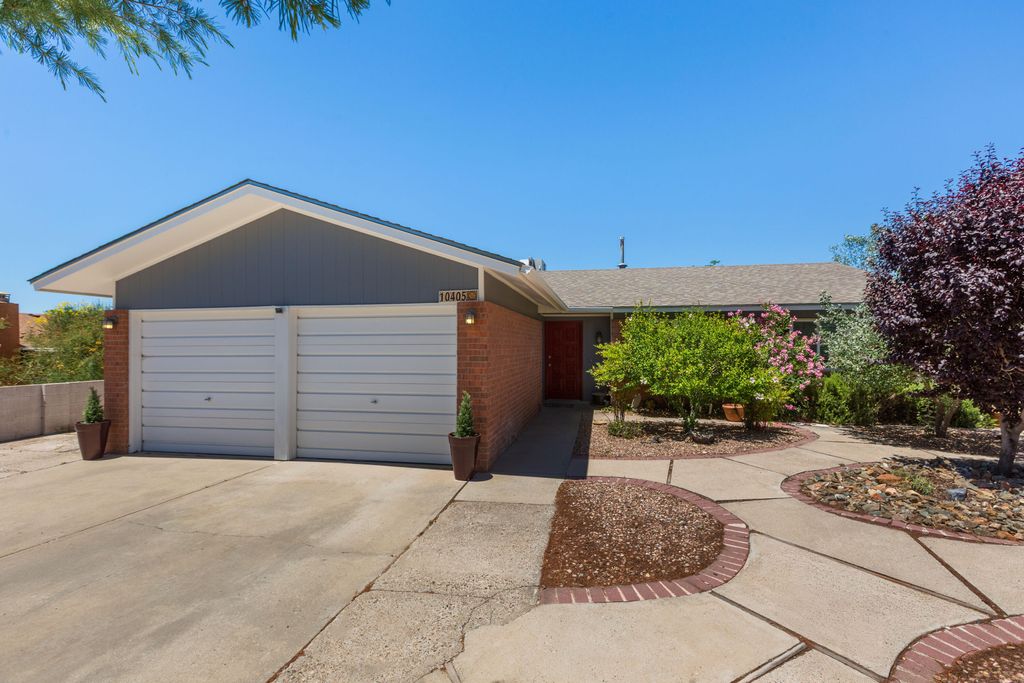 10405 Mazatlan Drive NE, Albuquerque, NM 87111