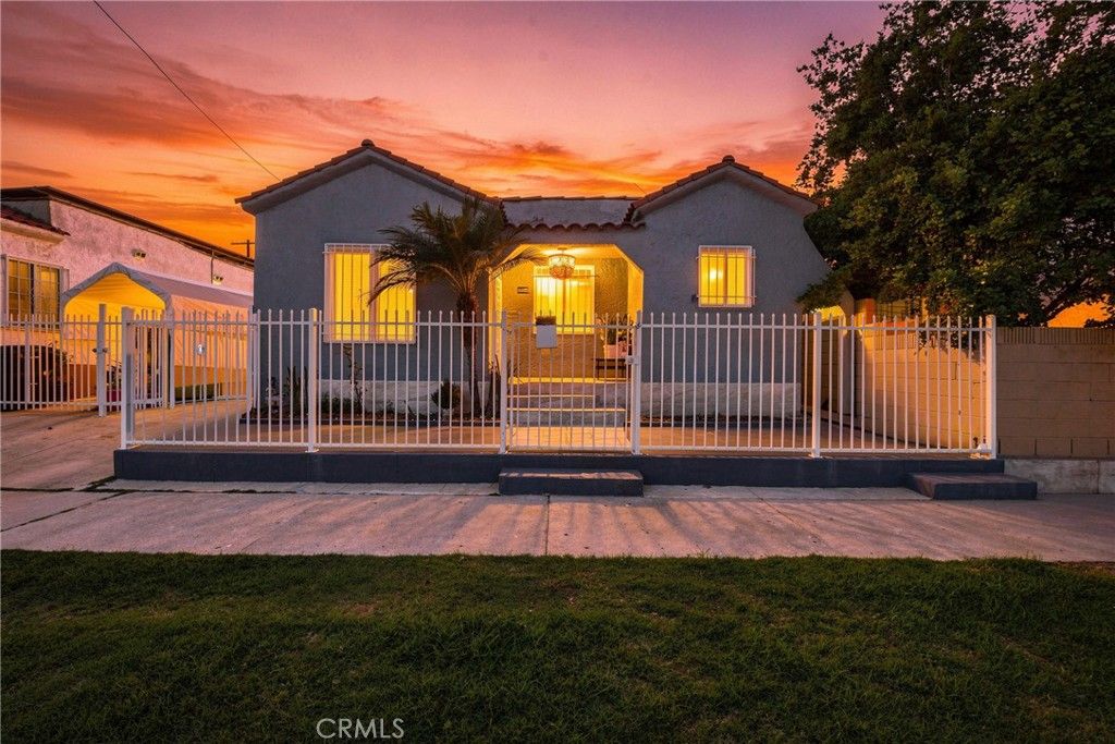 8205 Stanford Ave, Los Angeles, CA 90001 — exterior
