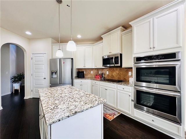 108 Escalade Drive, Mcdonough, GA 30253