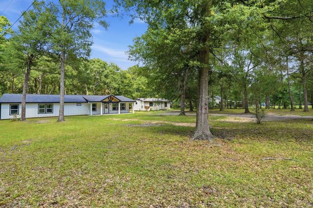 13828 Bronte Courts Drive, Willis, TX 77378