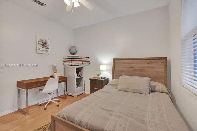 1629 Blue Jay Cir, Weston, FL 33327