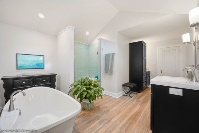 10135 5th Avenue Cutoff, Countryside, IL 60525