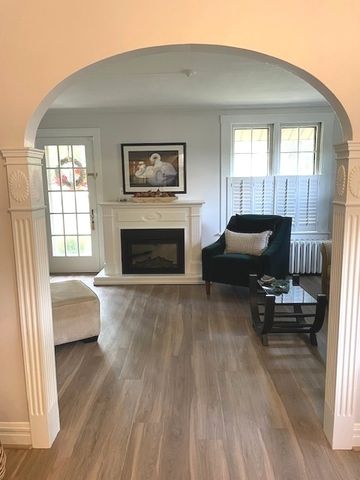 10135 5th Avenue Cutoff, Countryside, IL 60525