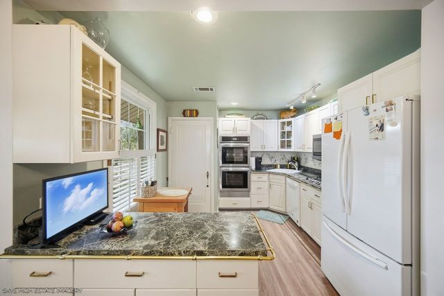 10135 5th Avenue Cutoff, Countryside, IL 60525