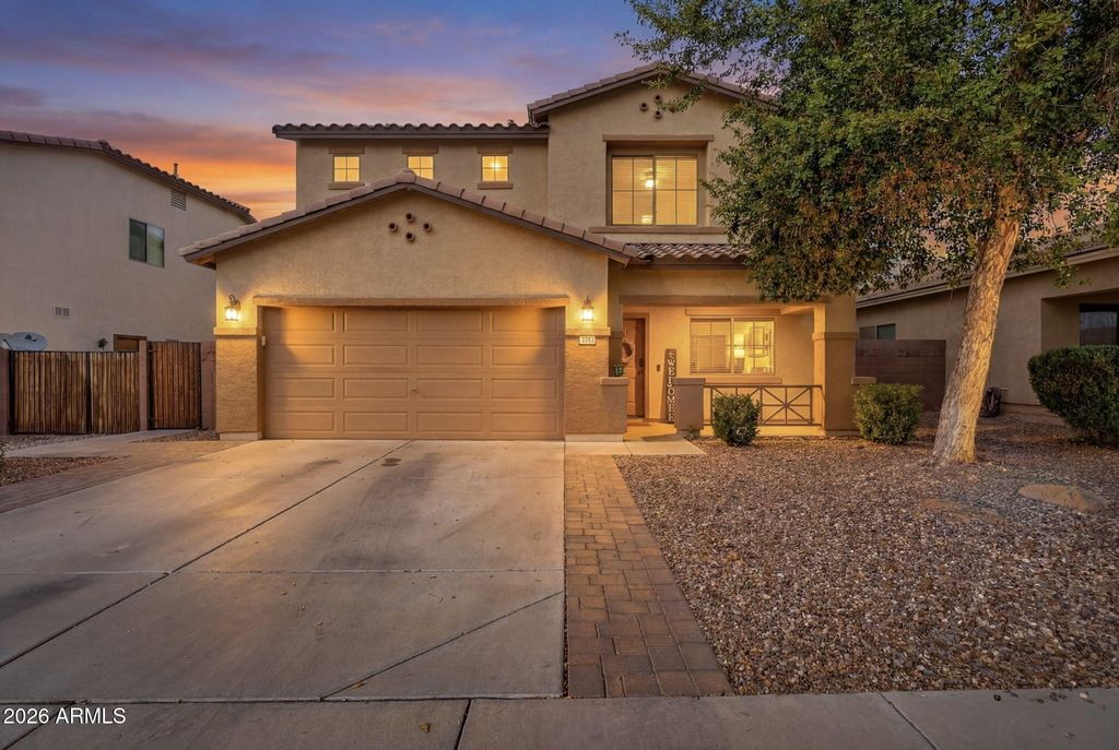 118 W DRAGON TREE Avenue, Queen Creek, AZ 85140