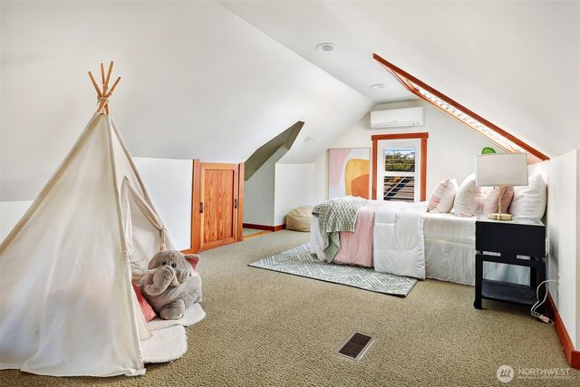 1110 E Denny, Seattle, WA 98122