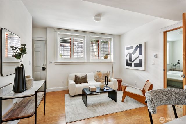 1110 E Denny, Seattle, WA 98122