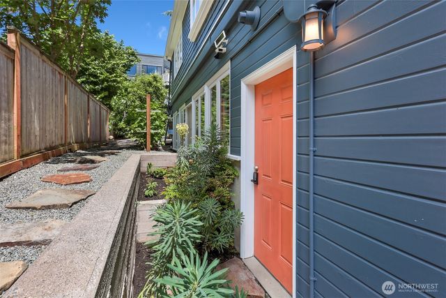 1110 E Denny, Seattle, WA 98122