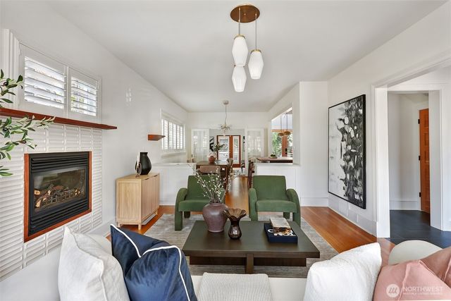 1110 E Denny, Seattle, WA 98122