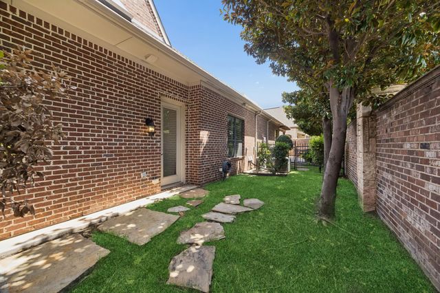 2121 Fawnwood Drive, Plano, TX 75093