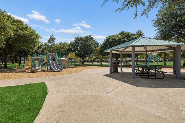 2121 Fawnwood Drive, Plano, TX 75093