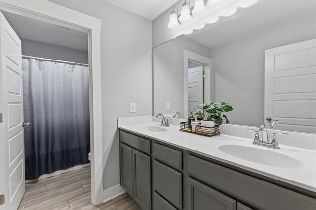 2108 Halfmoon Way, Murfreesboro, TN 37130