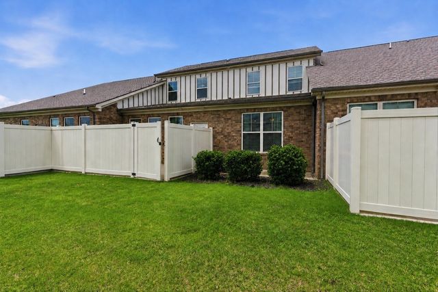 2108 Halfmoon Way, Murfreesboro, TN 37130