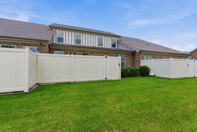 2108 Halfmoon Way, Murfreesboro, TN 37130
