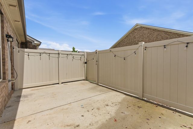 2108 Halfmoon Way, Murfreesboro, TN 37130
