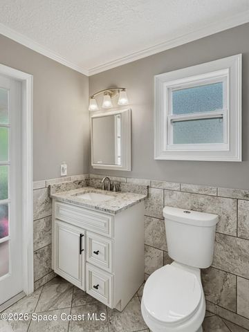 1560 Gisinger Court NW, Palm Bay, FL 32907