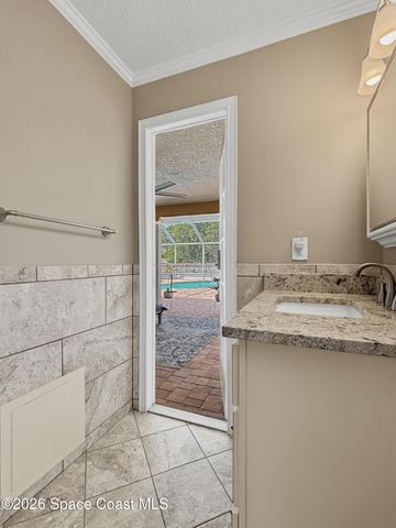 1560 Gisinger Court NW, Palm Bay, FL 32907