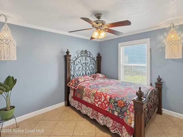 1560 Gisinger Court NW, Palm Bay, FL 32907