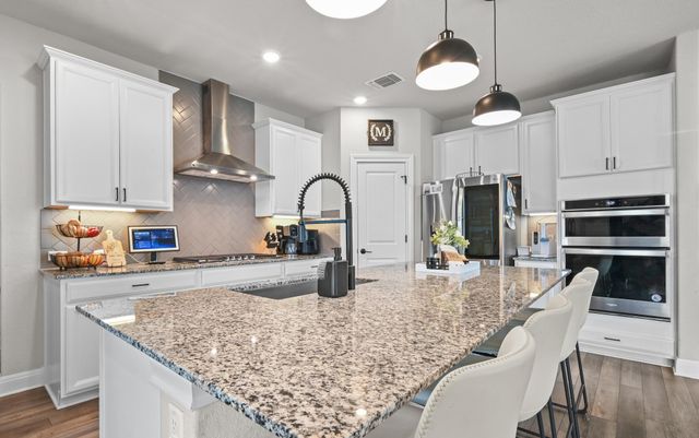 210 Purple Heart DR, Buda, TX 78610