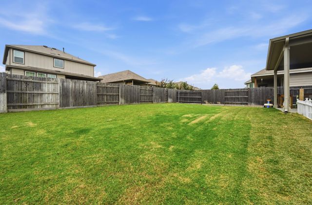 210 Purple Heart DR, Buda, TX 78610