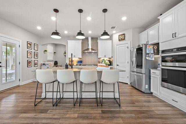 210 Purple Heart DR, Buda, TX 78610