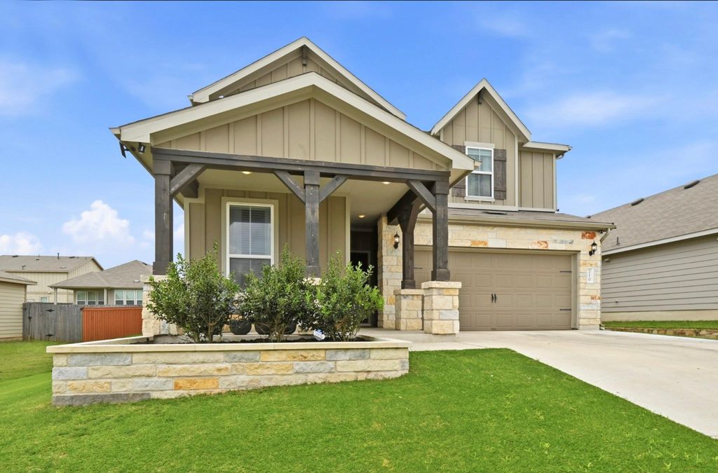 210 Purple Heart DR, Buda, TX 78610