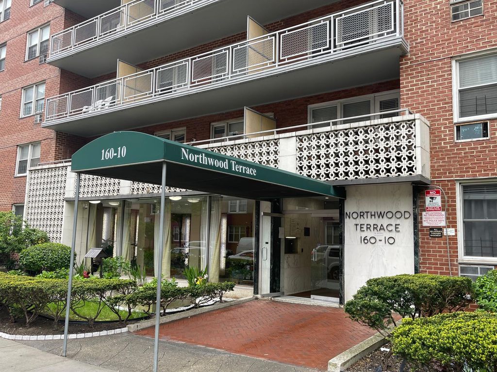 16010 89th Avenue 15H, Jamaica, NY 11432
