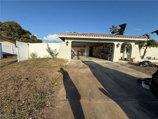 3713 SE 8th AVE, Cape Coral, FL 33904