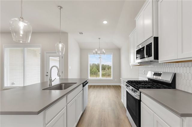 5936 Eldora Drive, College Station, TX 77845