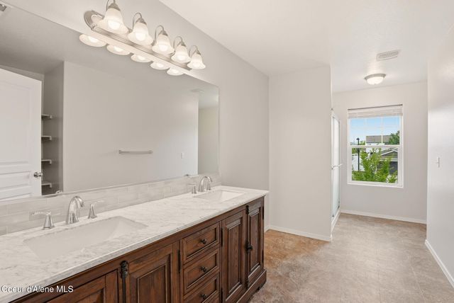 4490 W Magrath DR, Coeur D'alene, ID 83815