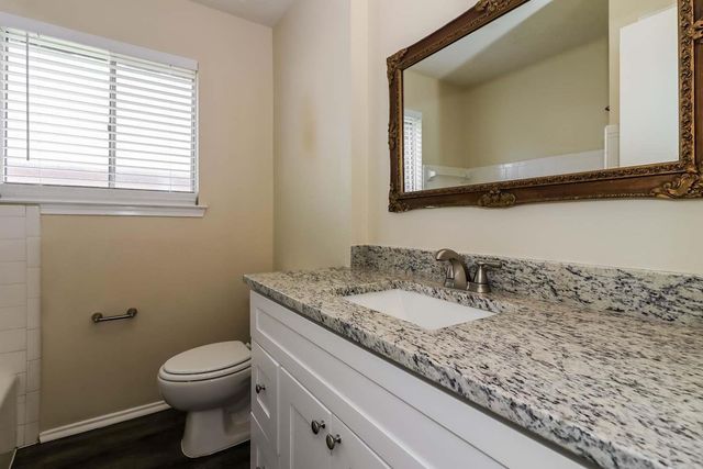 8422 Bandridge Road, La Porte, TX 77571