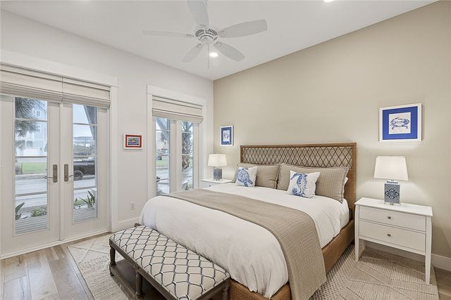 523 Sunrise Ave, Port Aransas, TX 78373