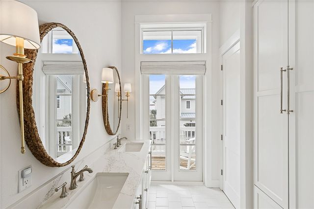 523 Sunrise Ave, Port Aransas, TX 78373