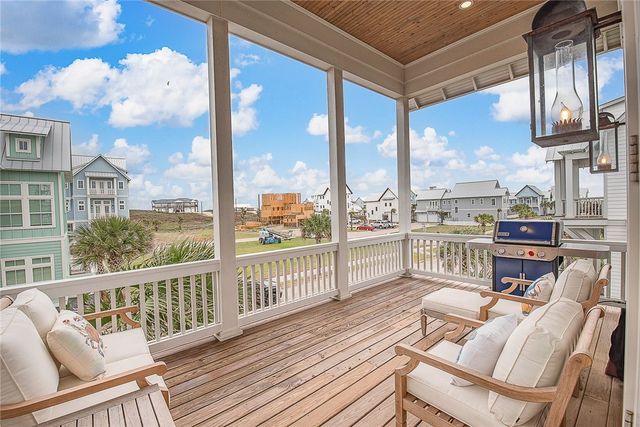 523 Sunrise Ave, Port Aransas, TX 78373