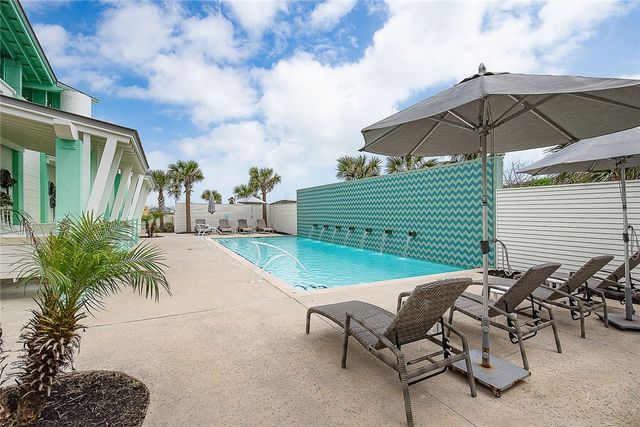 523 Sunrise Ave, Port Aransas, TX 78373