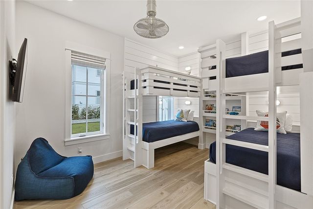 523 Sunrise Ave, Port Aransas, TX 78373